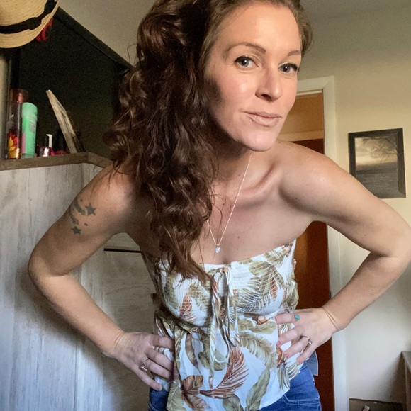 2 roxy tops NWt - Picture 3 of 10